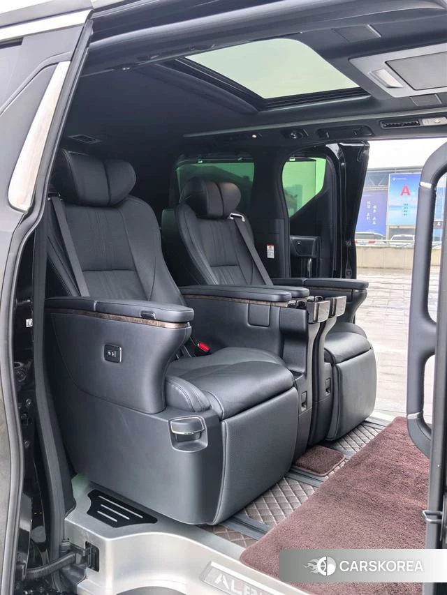 Toyota Elfa id 4278453 из Китая 20