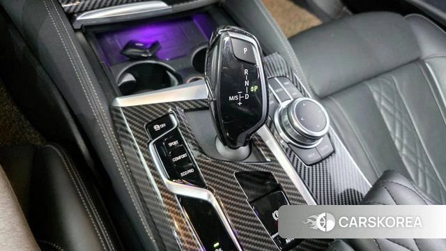 BMW 5 Series (G30) id 3832762 из Кореи 19