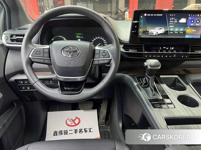 Toyota Saina id 4257463 из Китая 17