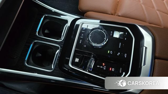 BMW 7 Series (G70) id 4354034 из Кореи 32