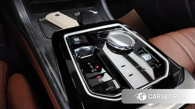 BMW 7 Series (G70) id 3659083 из Кореи 19