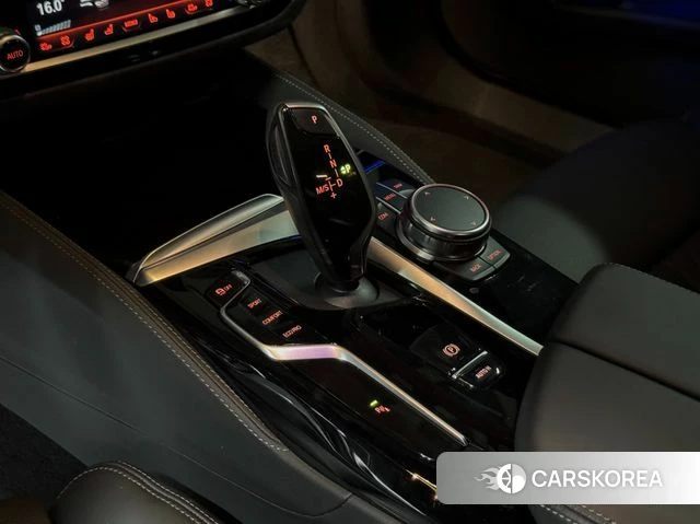 BMW 5 Series (G30) id 3982056 из Кореи 19