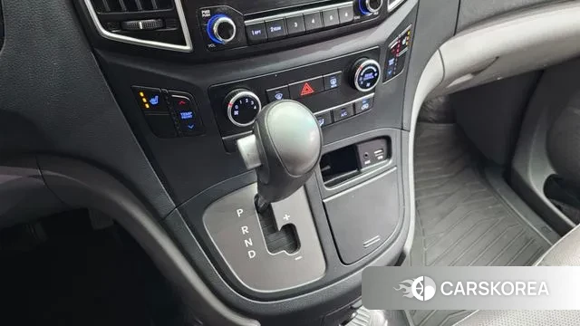 Hyundai The New Grand Starex id 3386115 из Кореи 19