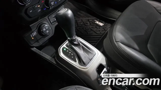 Jeep Renegade id 2876546 из Кореи 19