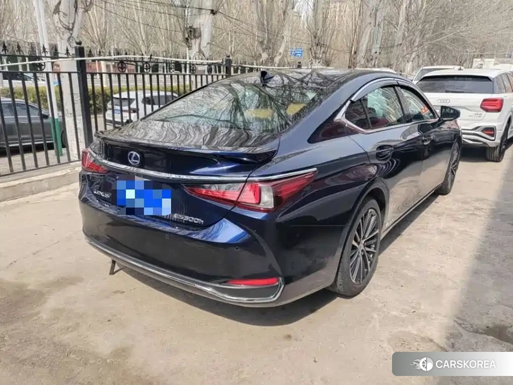 Lexus ES id 4655068 из Китая 9