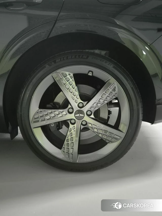 Genesis GV70 id 3825933 из Кореи 15