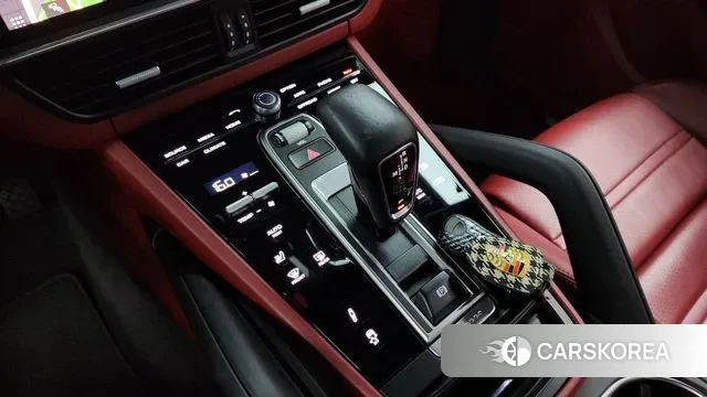 Porsche Cayenne (PO536) id 2999150 из Кореи 19