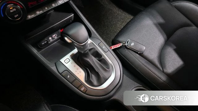 Kia Come New K3 id 3833507 из Кореи 19