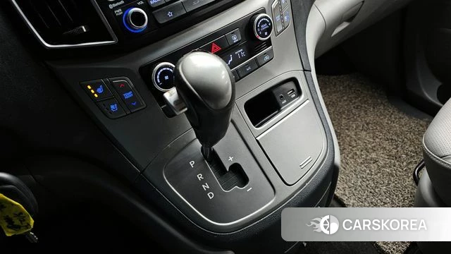 Hyundai The New Grand Starex id 3829192 из Кореи 19