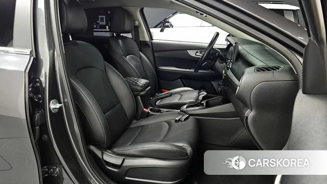 Kia Come New K3 id 3867232 из Кореи 19