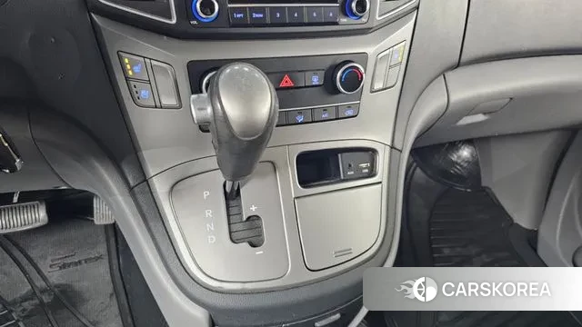 Hyundai The New Grand Starex id 3713729 из Кореи 19