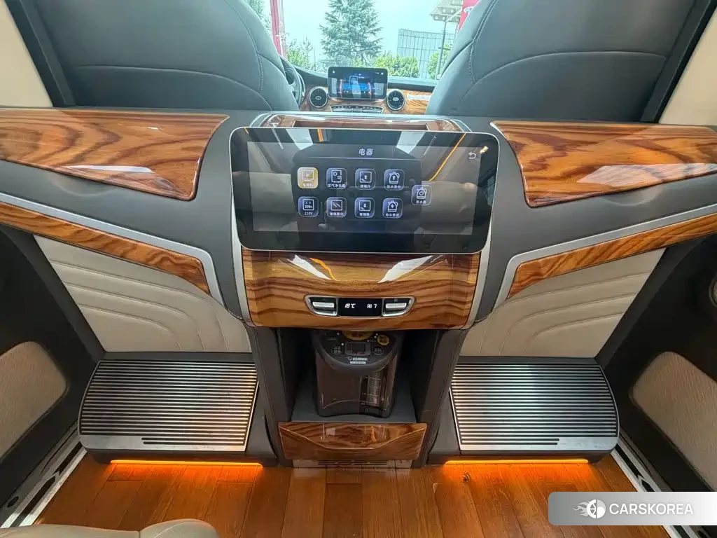 Mercedes-Benz V-Class id 4654436 из Китая 17