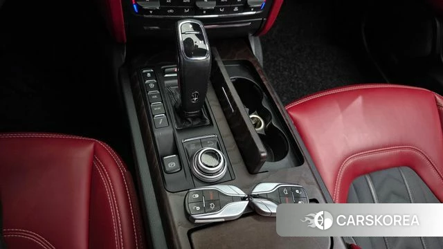 Maserati Quattroporte id 4339274 из Кореи 19