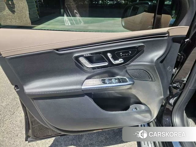 Mercedes-Benz EQE SUV id 4299874 из Китая 17
