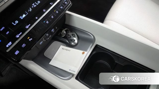 Hyundai Grandeur Hybrid (GN7) id 4292657 из Кореи 19