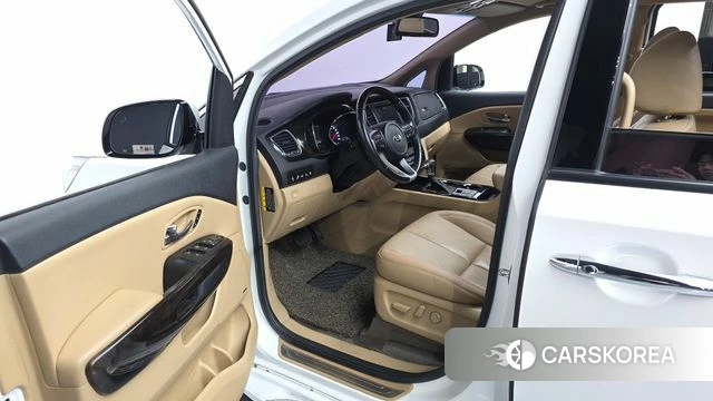 Kia The New Carnival id 4318302 из Кореи 26