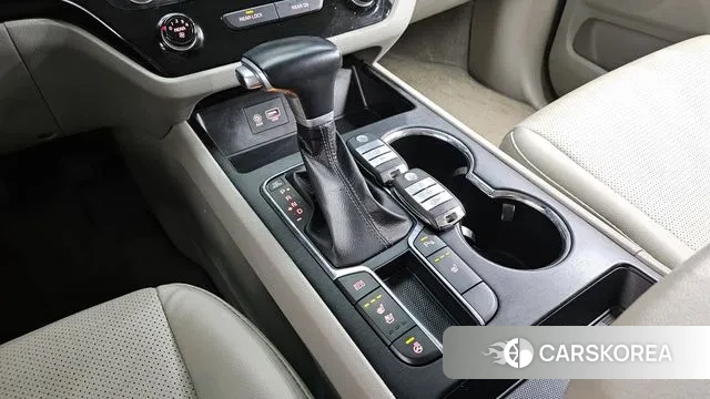 Kia The New Carnival id 3631703 из Кореи 19