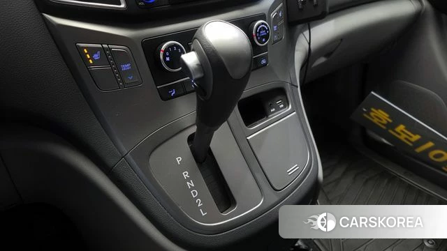 Hyundai The New Grand Starex id 3905559 из Кореи 19