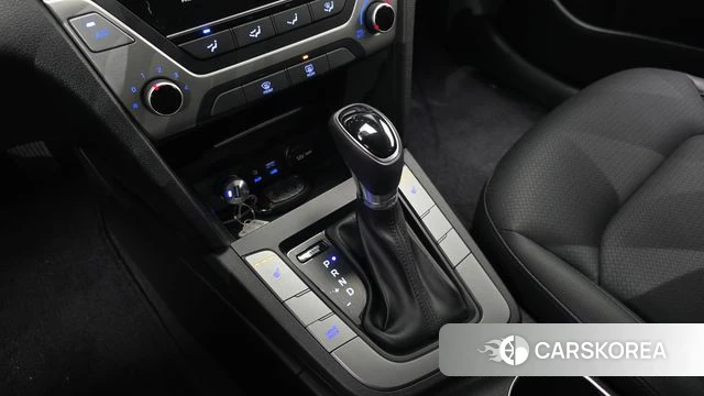 Hyundai Avante AD id 3894178 из Кореи 19