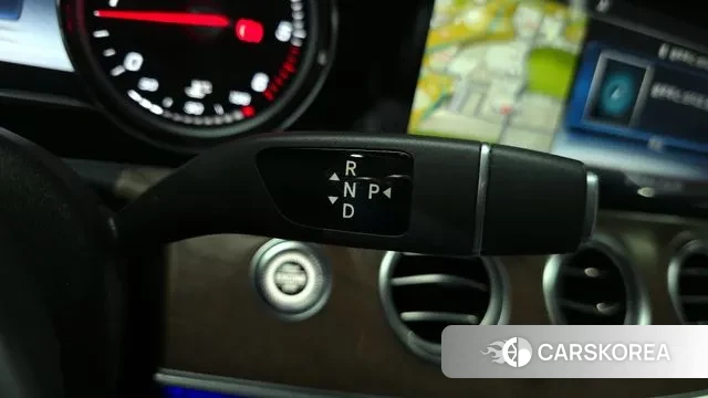 Mercedes-Benz E-Class W213 id 3622071 из Кореи 19