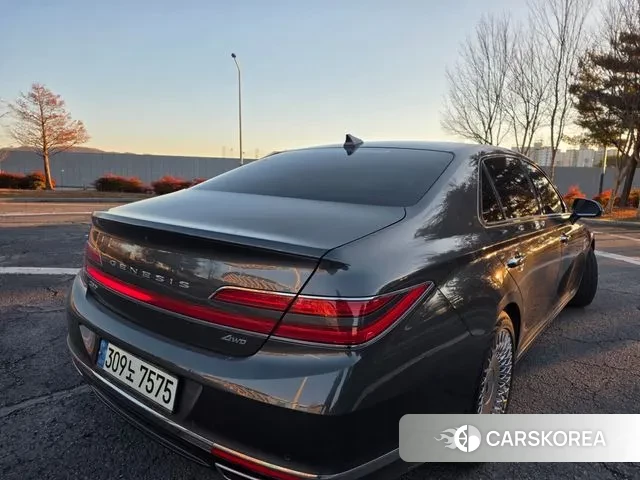 Genesis G90 id 3546170 из Кореи 19