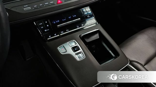 Hyundai The New Grandeur IG Hybrid id 4324242 из Кореи 33