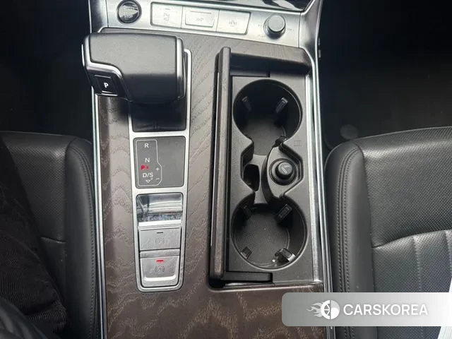 Audi A6 (C8) id 3468501 из Кореи 19