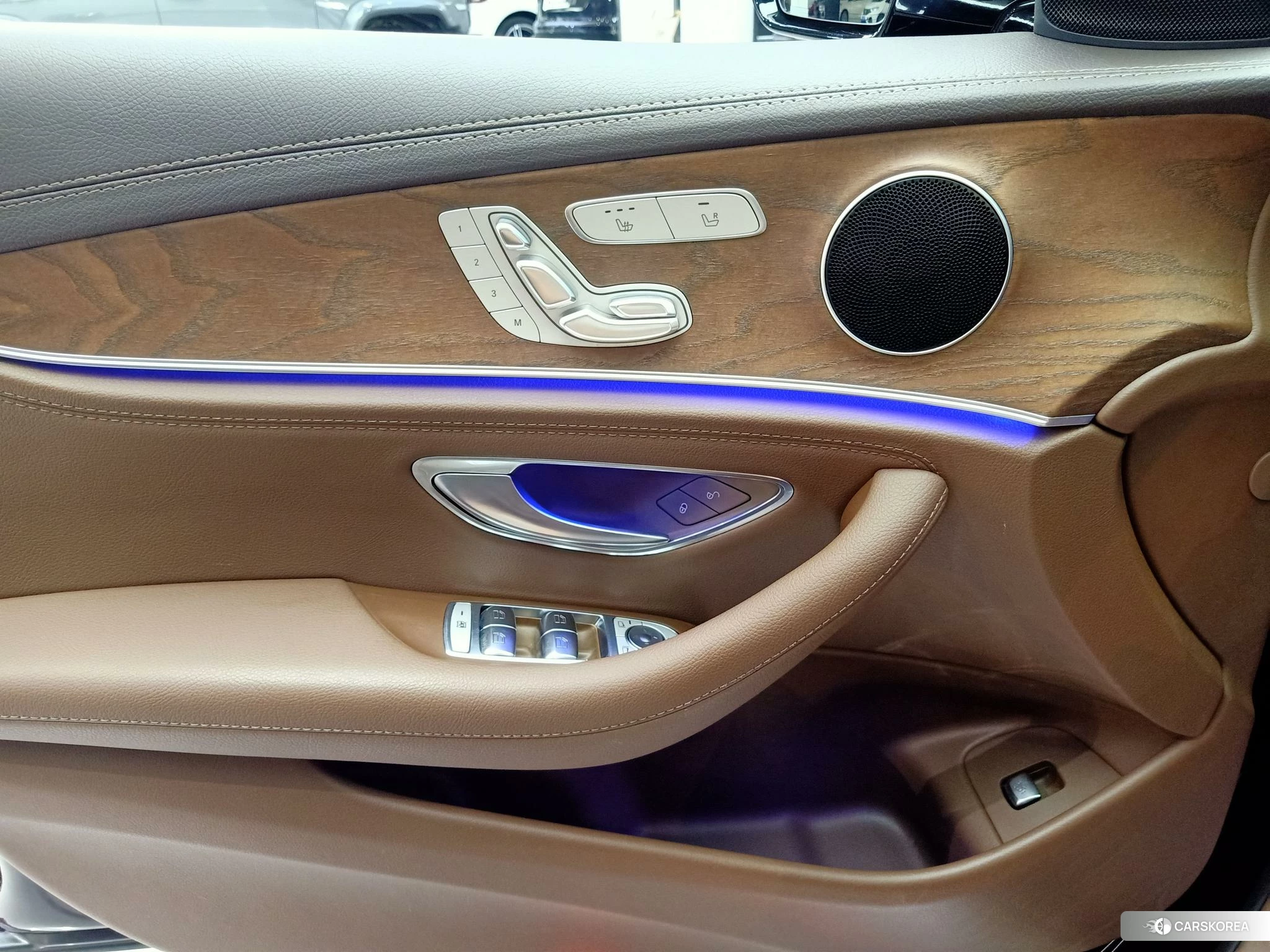 Mercedes-Benz E-class id 4487195 из Китая 27