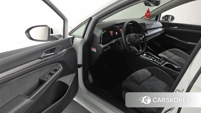 Volkswagen Golf 8th Generation id 4349480 из Кореи 36