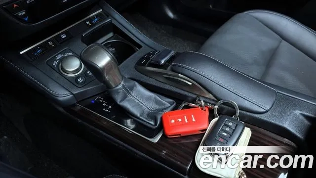 Lexus New ES300h id 2860577 из Кореи 19