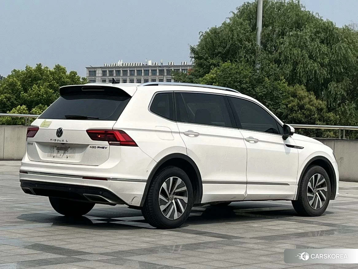 Volkswagen Tiguan L PHEV id 4513482 из Китая 15