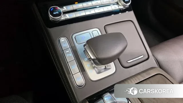 Genesis G90 id 3484526 из Кореи 19