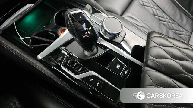 BMW 5 Series (G30) id 3878621 из Кореи 19