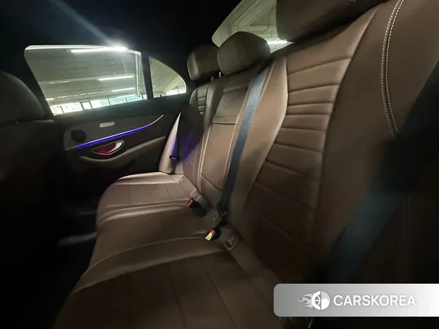 Mercedes-Benz E-Class W213 id 3433541 из Кореи 19