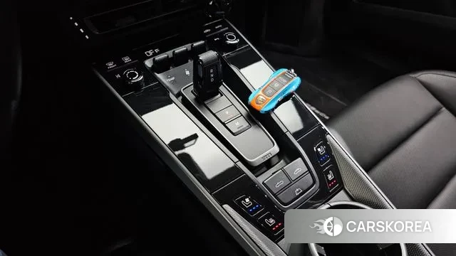 Porsche 911(992) id 2960246 из Кореи 19