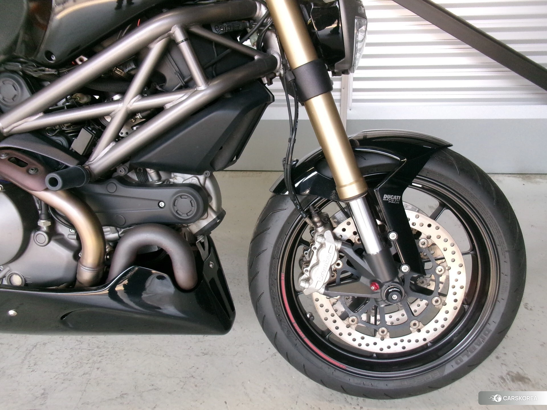 Ducati MONSTER 1100 EVO id 4238037 из Японии 10