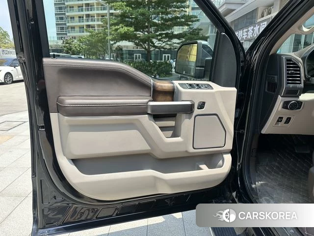 Ford F-150 id 4374467 из Китая 28