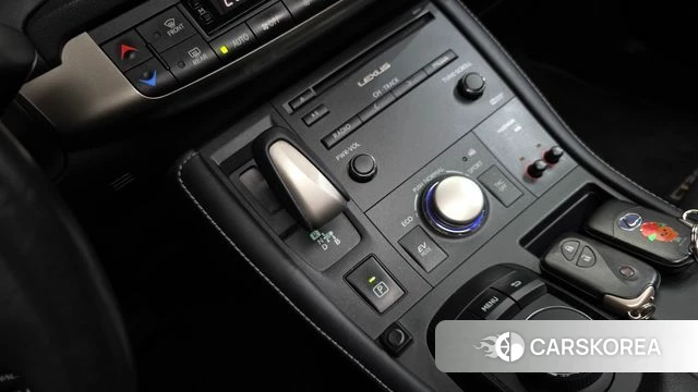 Lexus CT200h id 4378243 из Кореи 32