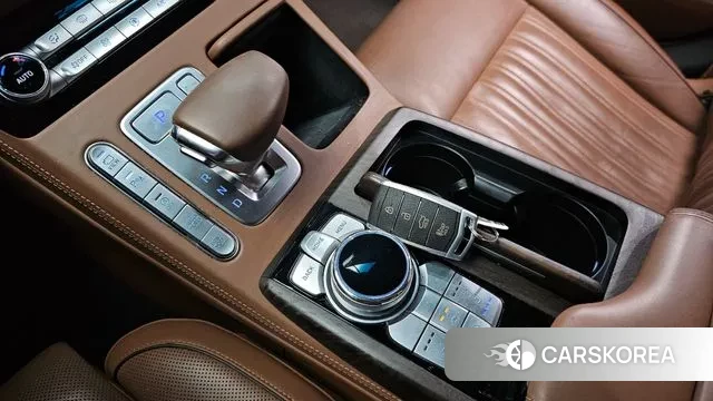 Genesis G90 id 3258668 из Кореи 19