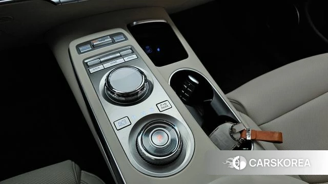 Genesis GV70 id 4516423 из Кореи 19