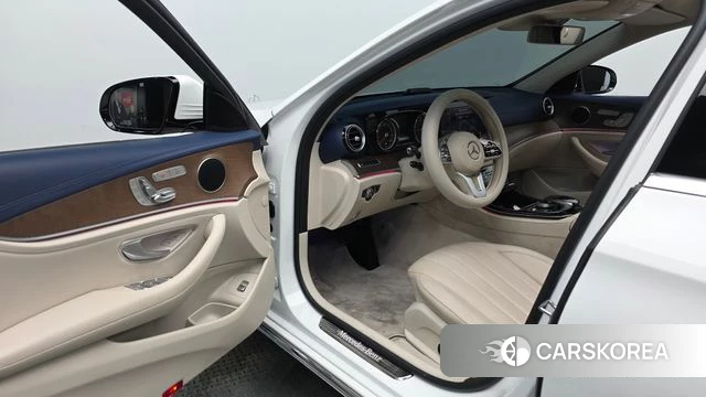 Mercedes-Benz E-Class W213 id 4435297 из Кореи 31
