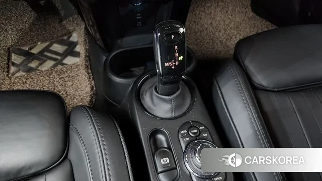 Mini Cooper S id 3649059 из Кореи 19