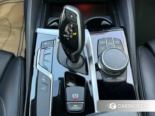 BMW 5 Series (G30) id 3060182 из Кореи 19