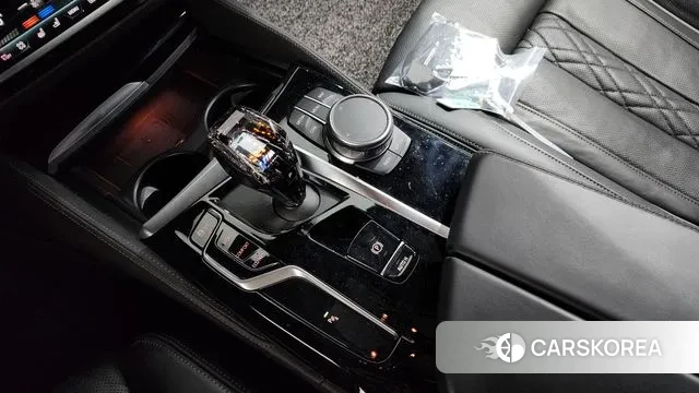 BMW 5 Series (G30) id 3350086 из Кореи 19