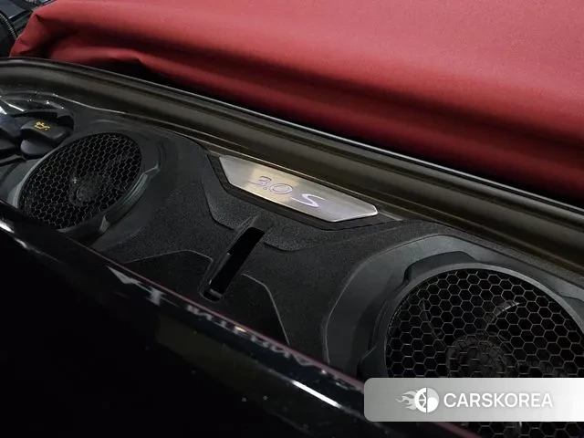 Porsche 911(992) id 3672221 из Кореи 19