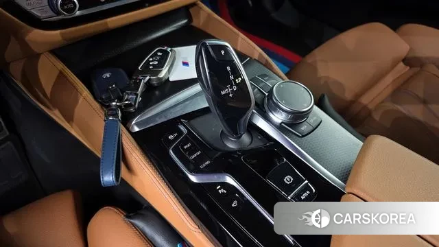 BMW 5 Series (G30) id 3555453 из Кореи 19