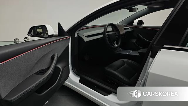 Tesla Model 3 id 4762210 из Кореи 32