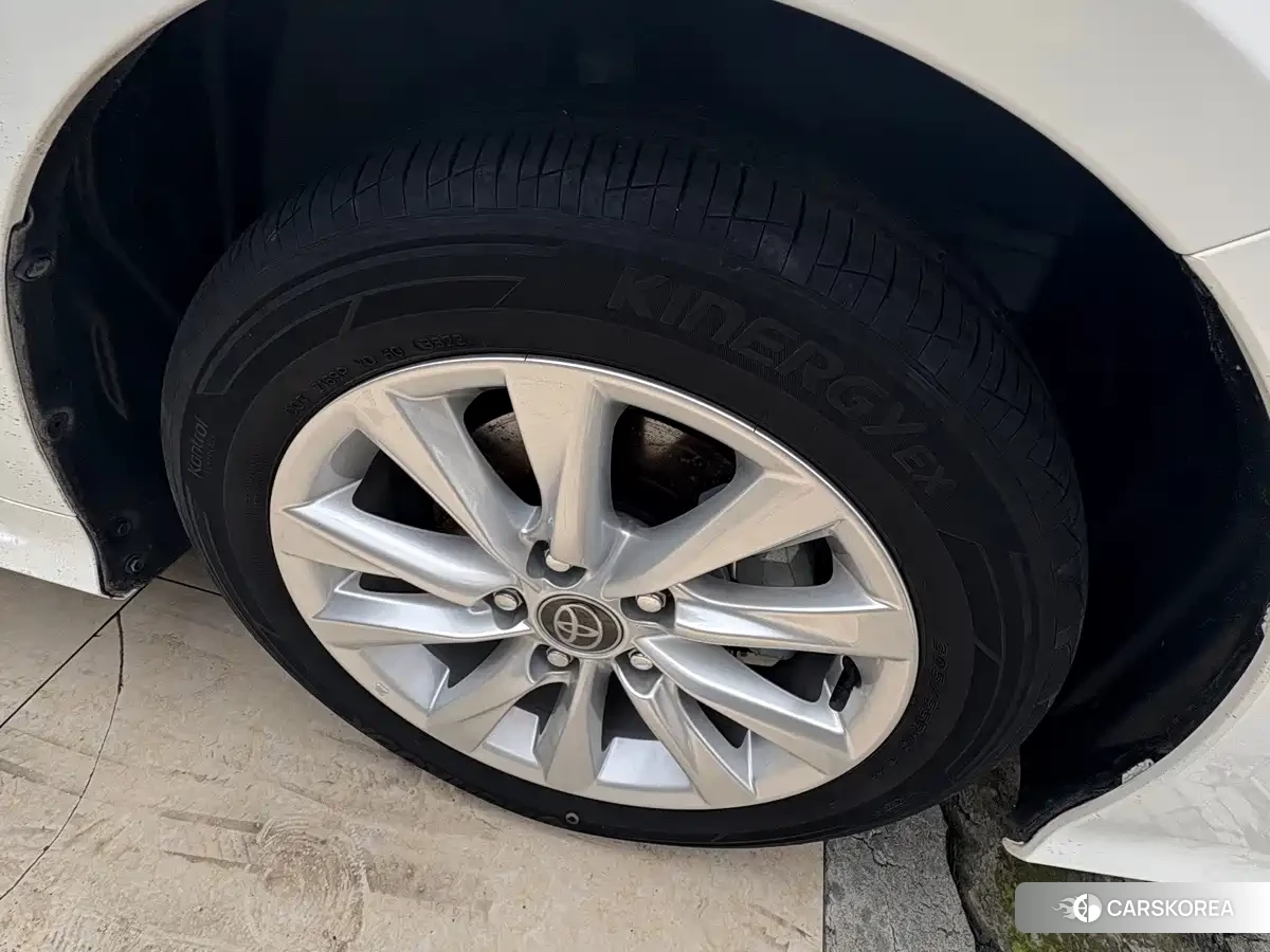 Toyota Corolla id 4655067 из Китая 15