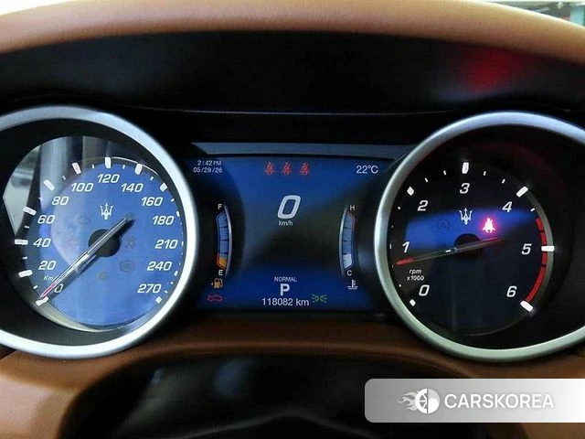 Maserati Ghibli id 4390064 из Кореи 19