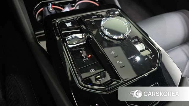 BMW 5 Series (G60) id 4353915 из Кореи 31